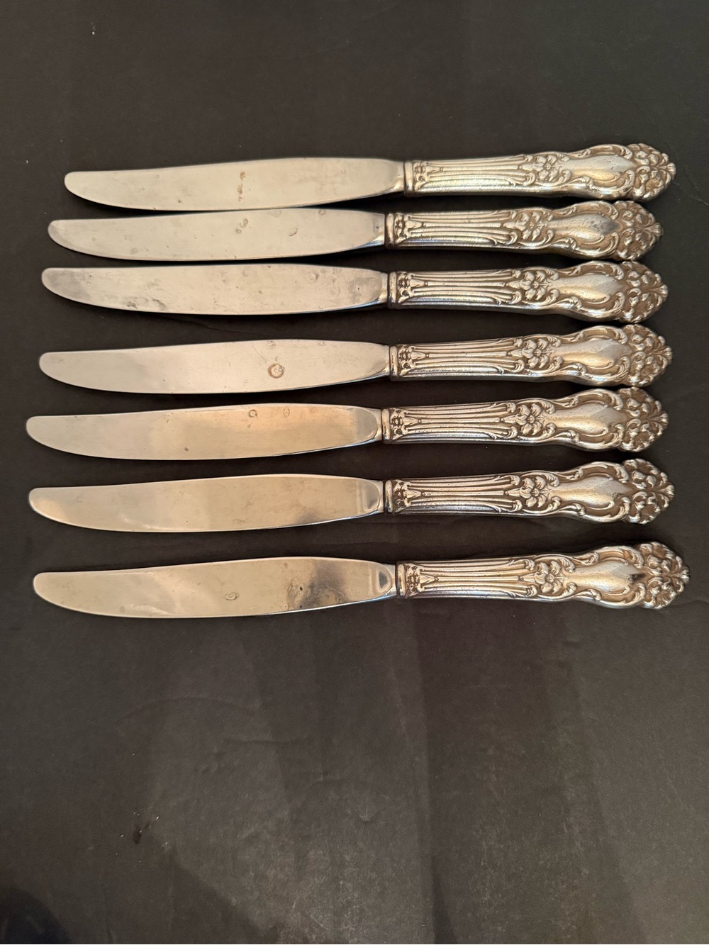 Reed & Barton Silver Ornate Dinner Knives - Set of 7